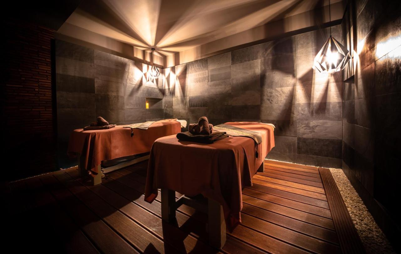 Volcano Spa Hotel Прага Екстериор снимка